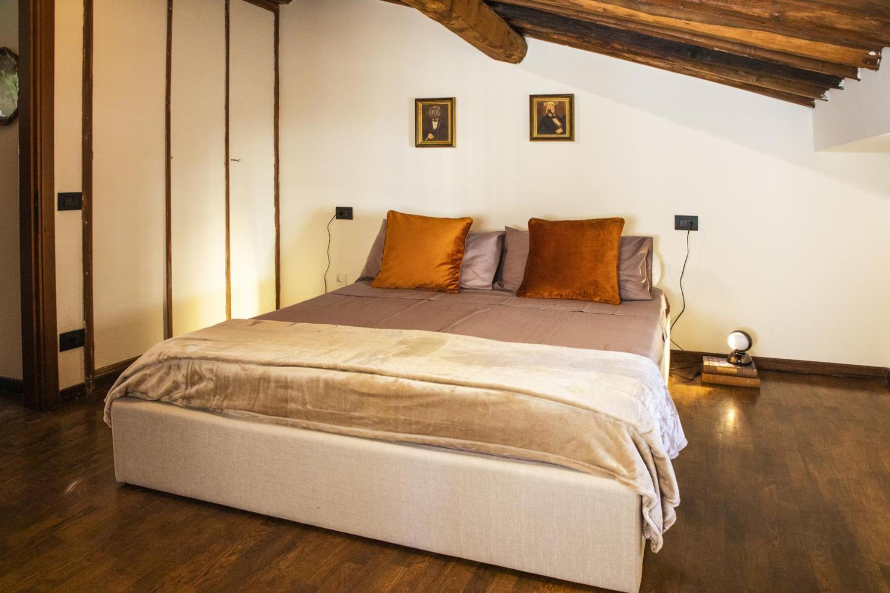 La Mansardina Beccheria Central Apartment 1 Double Bedroom, 1 Sofa Bed Lucca Exterior photo