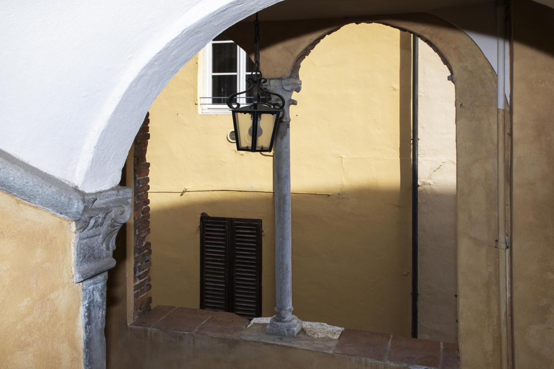 La Mansardina Beccheria Central Apartment 1 Double Bedroom, 1 Sofa Bed Lucca Exterior photo